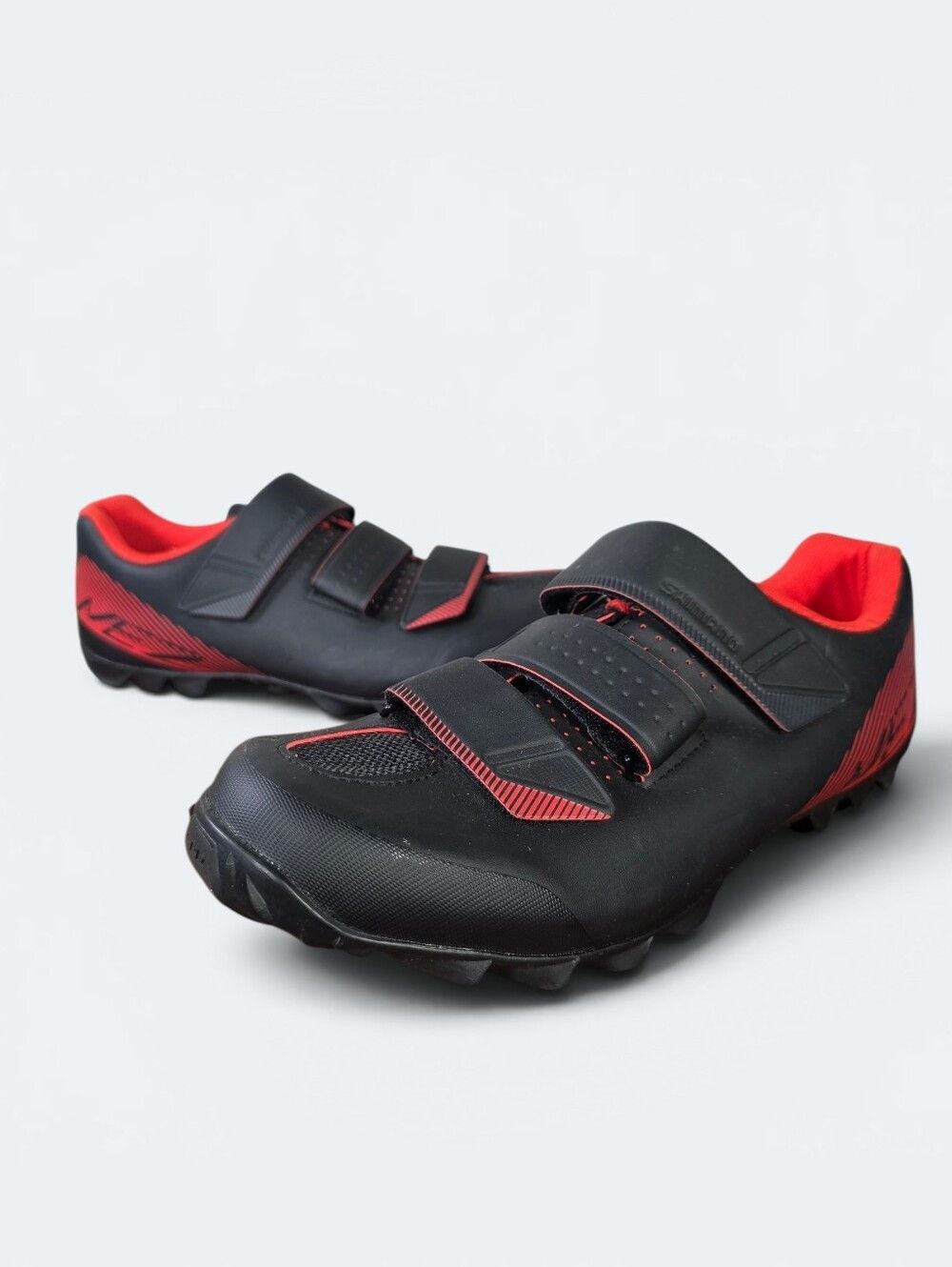 Shimano ME3 Men’s MTB Cycling Shoes Size 45 - Black/Red New Cleats Included